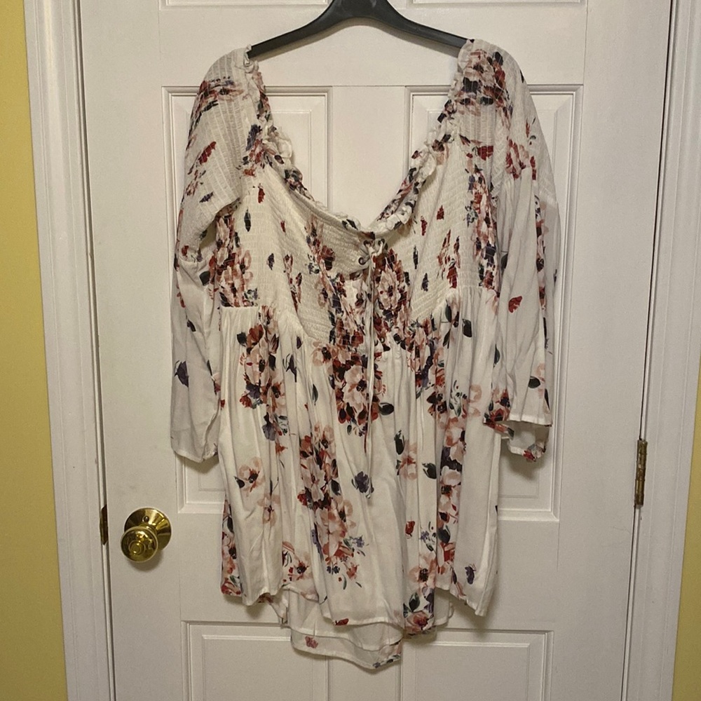 Torrid 3X off shoulder elastic chest tieup blouse